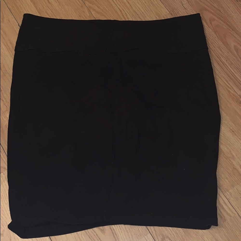 Black plus size stretchy skirt
